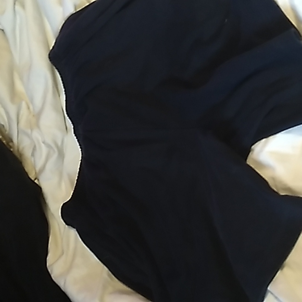 Essential elements shorts, size M, black